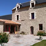 Bed & Breakfast Le Manoir Du Pas Jahan Coueron