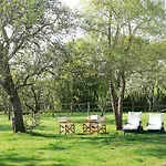 Le Manoir Du Pas Jahan Bed & Breakfast 3*