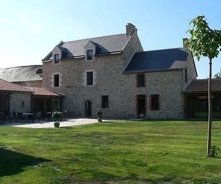 Le Manoir Du Pas Jahan Bed & Breakfast