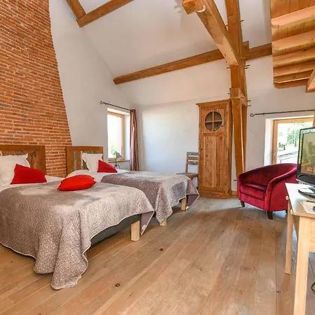 Bed & Breakfast Le Manoir Du Pas Jahan 3*