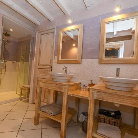 Le Manoir Du Pas Jahan Bed & Breakfast 3*