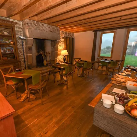ベッド・アンド・ブレックファスト Le Manoir Du Pas Jahan 3*