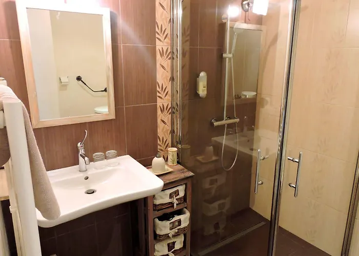 Le Manoir Du Pas Jahan Bed and breakfast Couëron