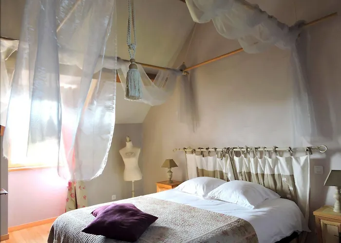 Le Manoir Du Pas Jahan Bed and breakfast 3*