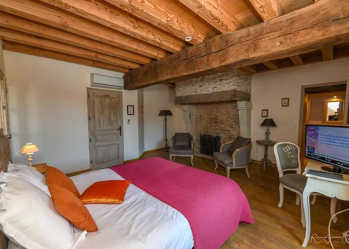 Le Manoir Du Pas Jahan Bed and breakfast Couëron